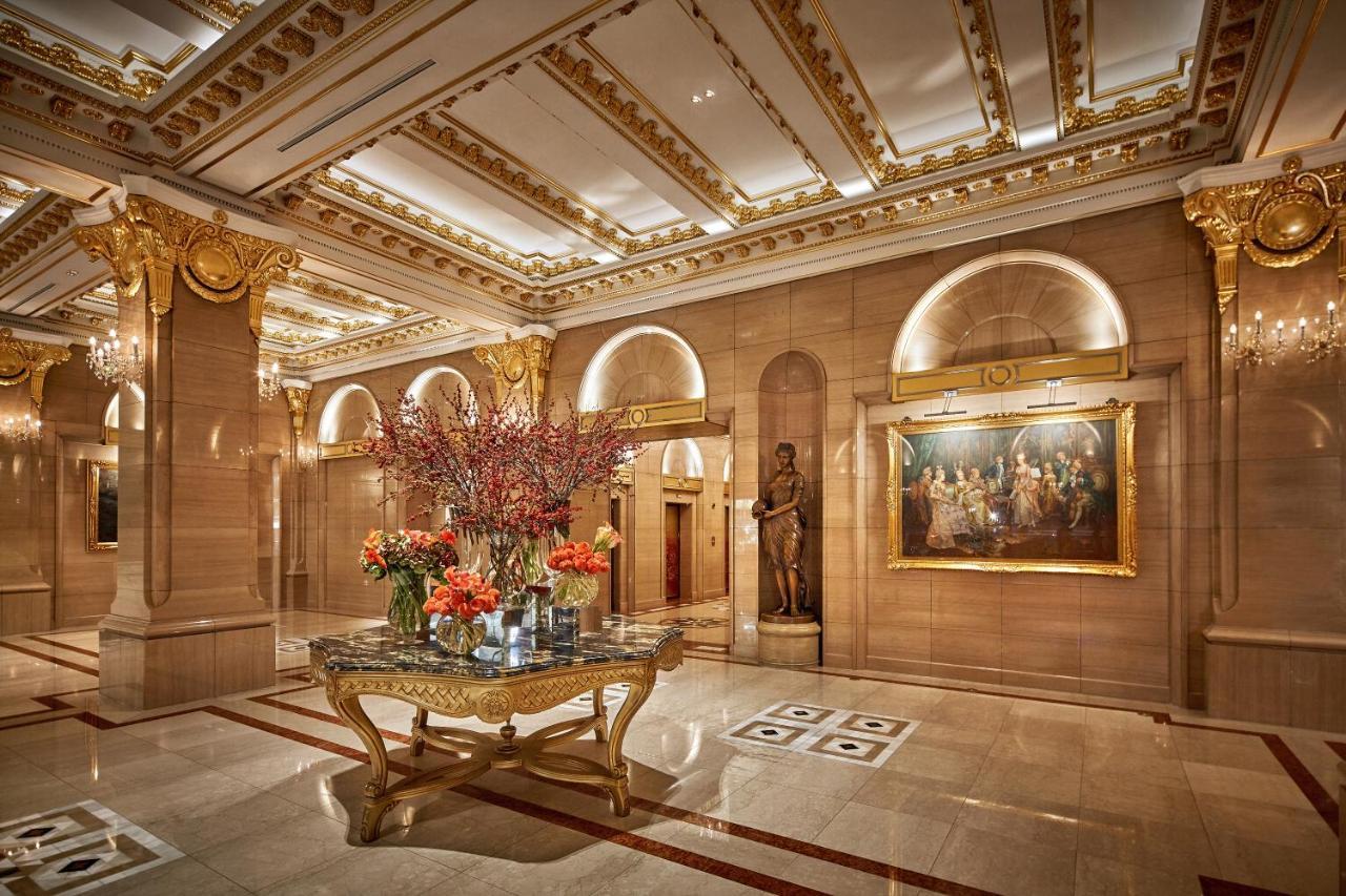 Lotte Hotel Seoul Executive Tower Esterno foto The lobby of the Four Seasons Hotel