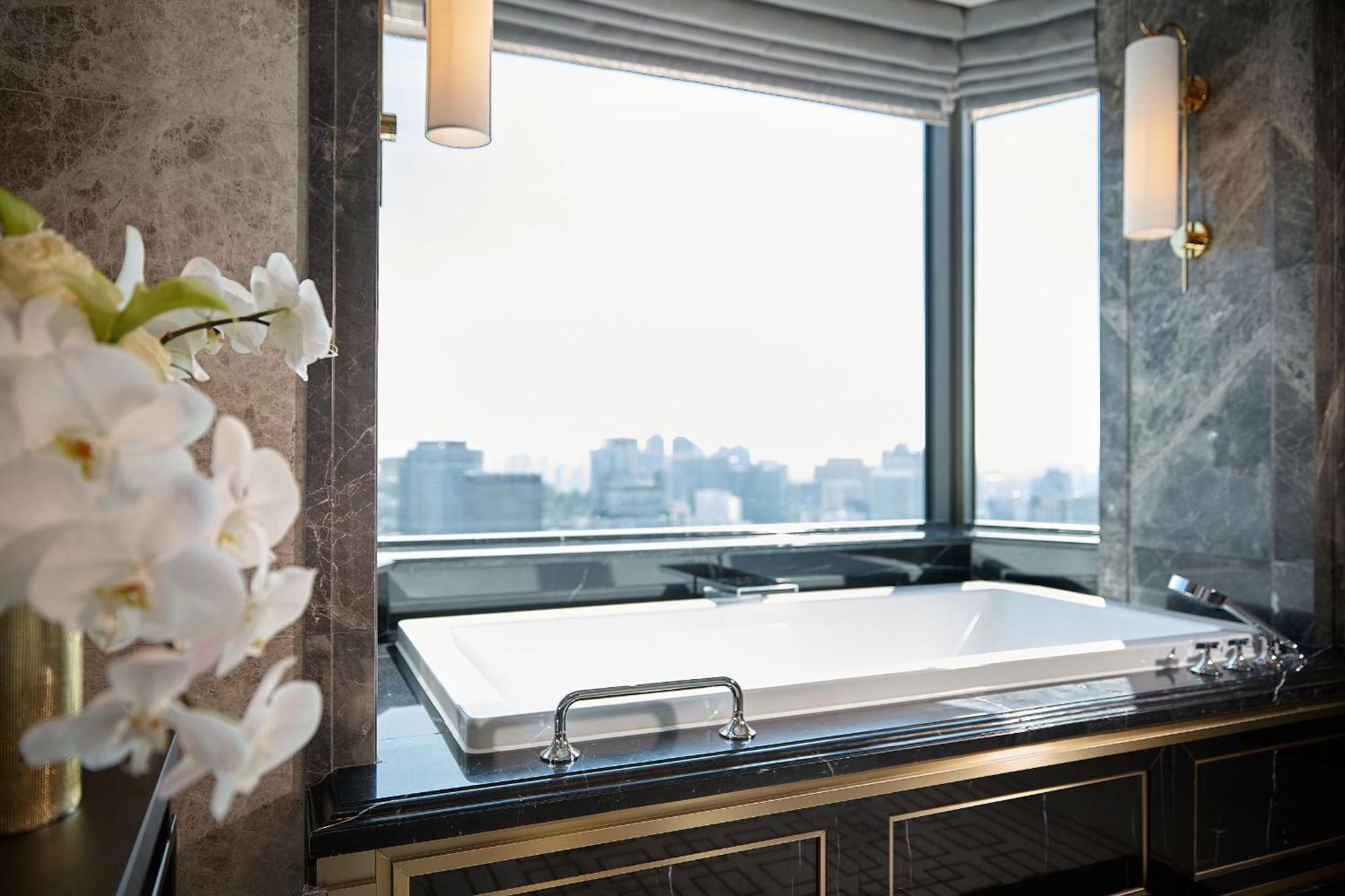 Lotte Hotel Seoul Executive Tower Esterno foto Bathroom
