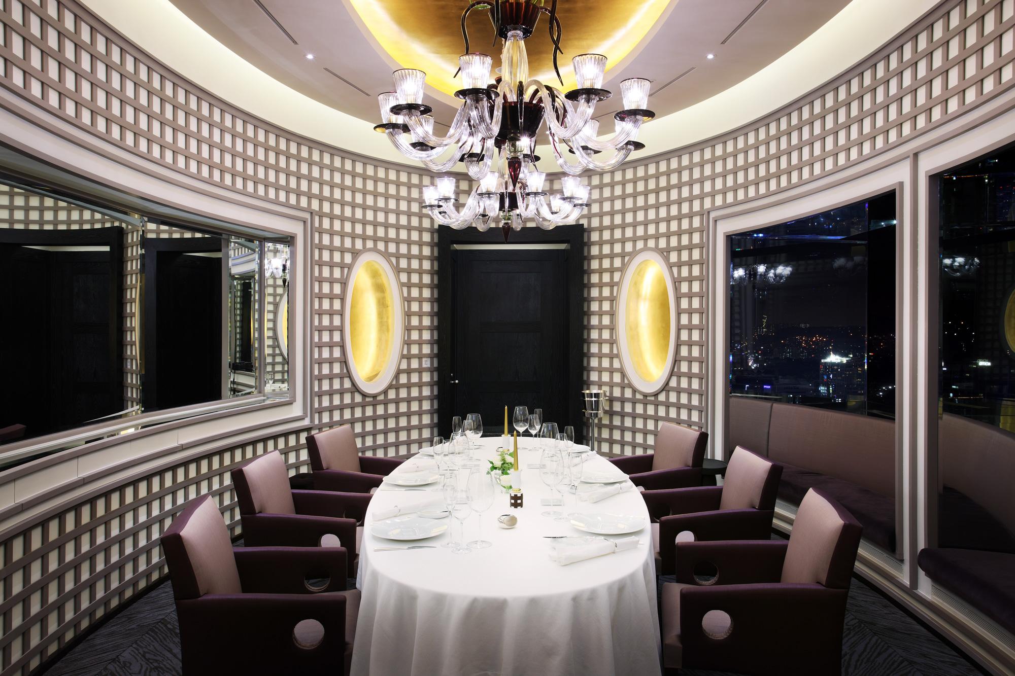 Lotte Hotel Seoul Executive Tower Esterno foto Private dining room at the restaurant